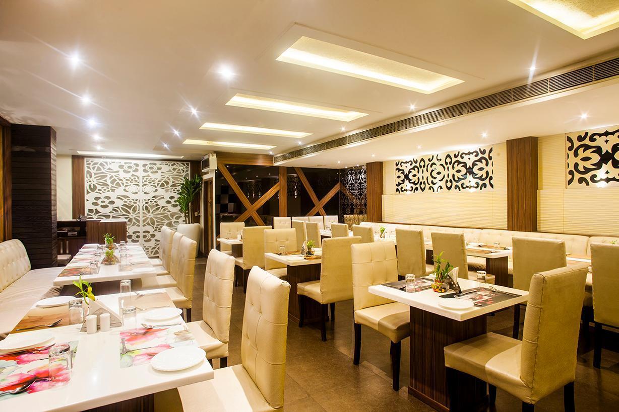 Hotel Poonam Plaza Agra  Exterior foto